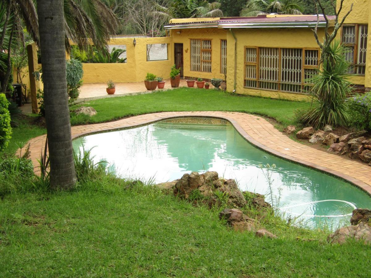 Phomolong Guest House, Westgate, Roodeporte Roodepoort Exterior foto